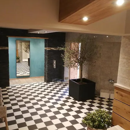 Hotel Altachhof 3*