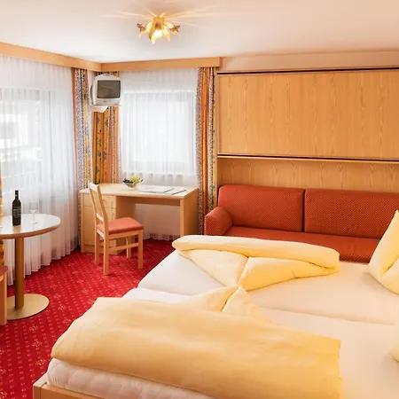 Hotel Altachhof 3*